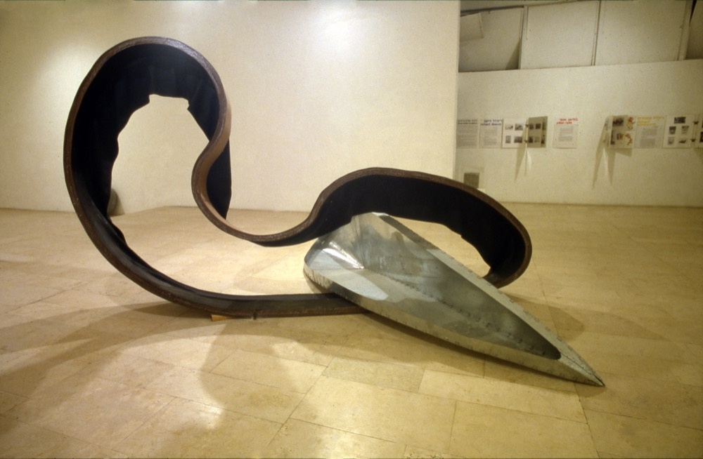 Three British Sculptors Richard Deacon Julian Opie Richard Wentworth